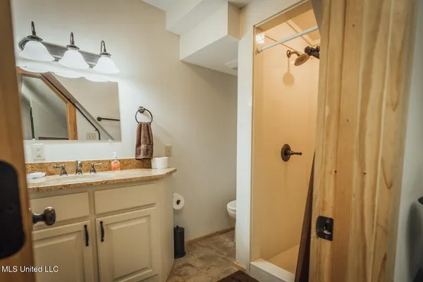 $4,780,500 | Natchez Trace Parkway, Kosciusko, MS 39090