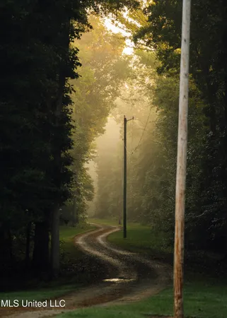 $4,780,500 | Natchez Trace Parkway, Kosciusko, MS 39090