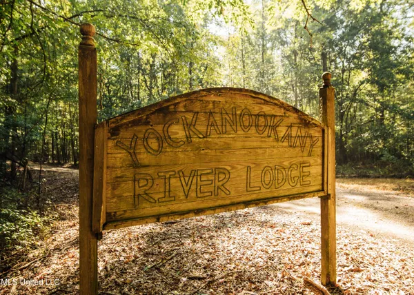 $4,780,500 | Natchez Trace Parkway, Kosciusko, MS 39090