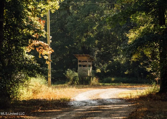 $4,780,500 | Natchez Trace Parkway, Kosciusko, MS 39090