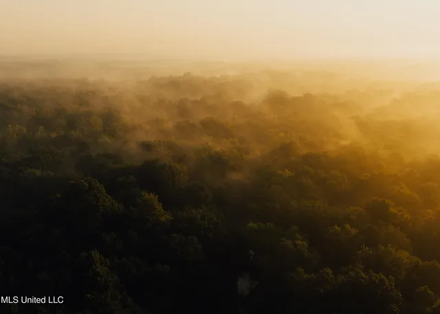 $4,780,500 | Natchez Trace Parkway, Kosciusko, MS 39090