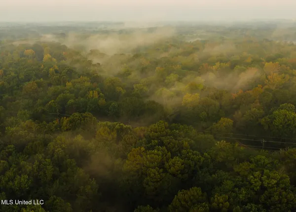 $4,780,500 | Natchez Trace Parkway, Kosciusko, MS 39090