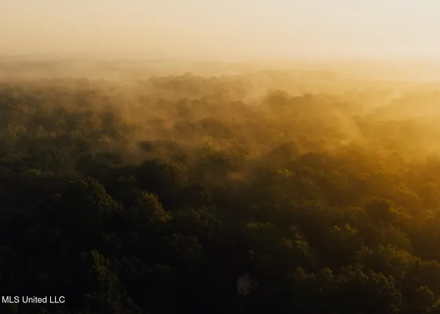 $4,780,500 | Natchez Trace Parkway, Kosciusko, MS 39090