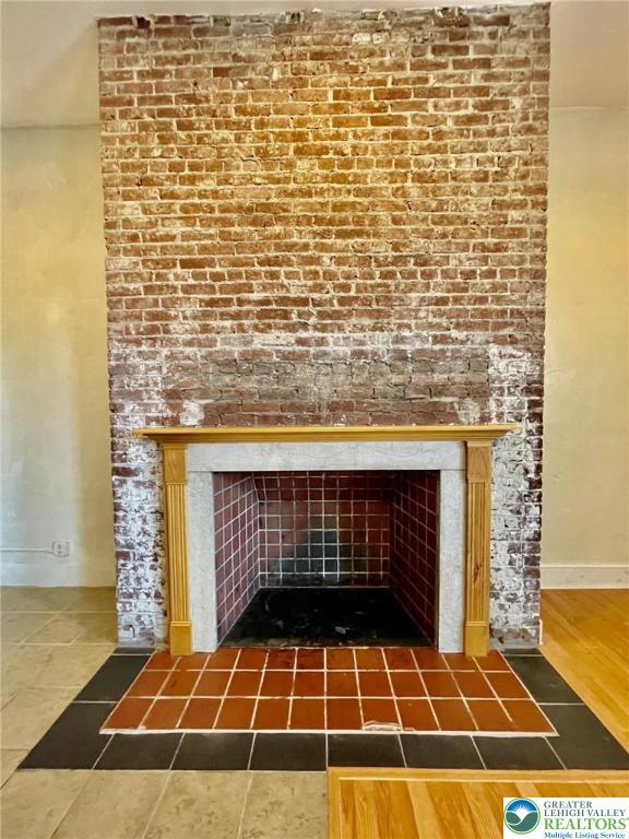 147 South 4th Street, Unit 17 Easton, PA 18042 - Photo 6 of 20 a view of a fireplace