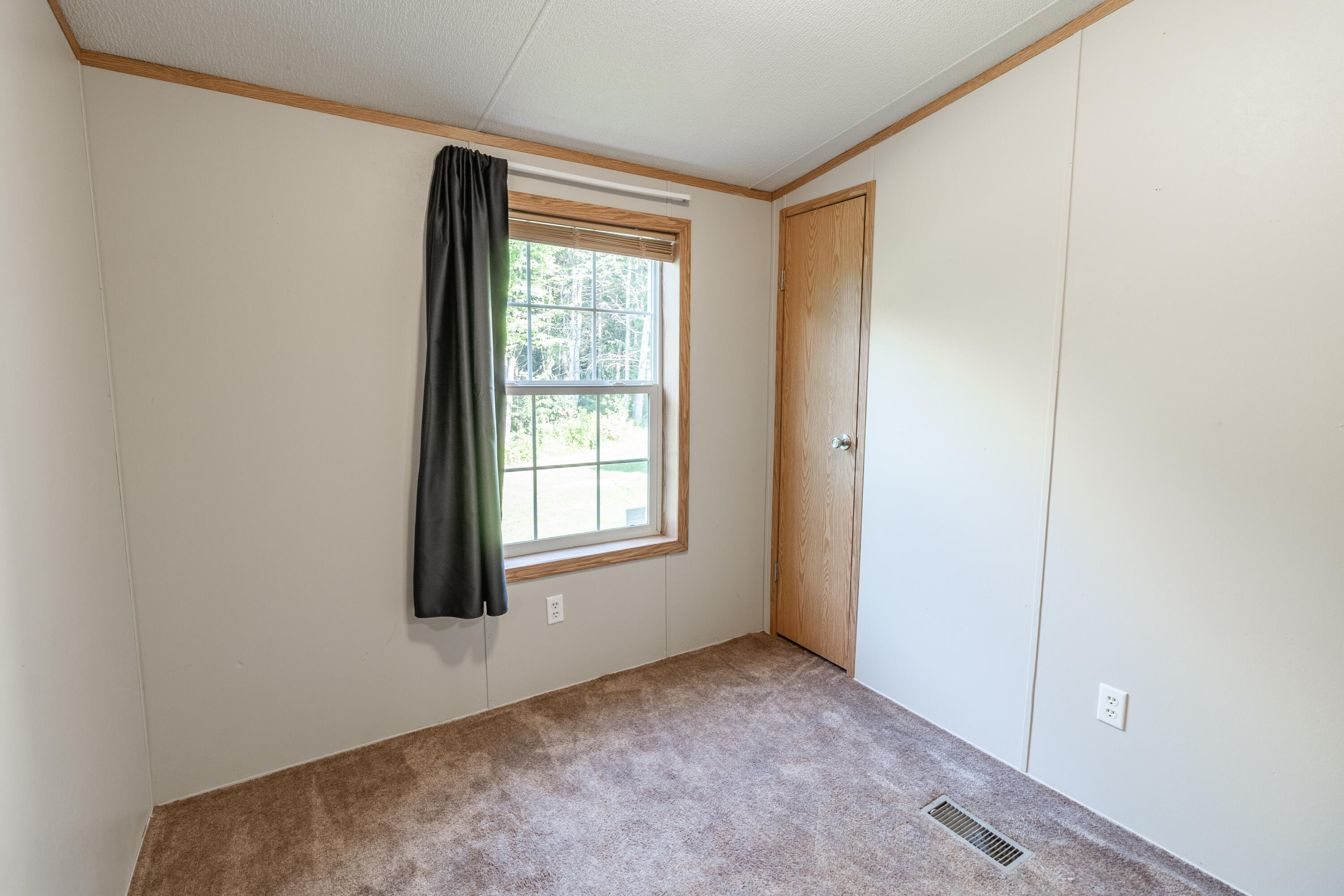 35 Bernie Hartford Road Leeds, ME 04263 - Photo 31 of 58 35 Bernie Hartford Leeds-50