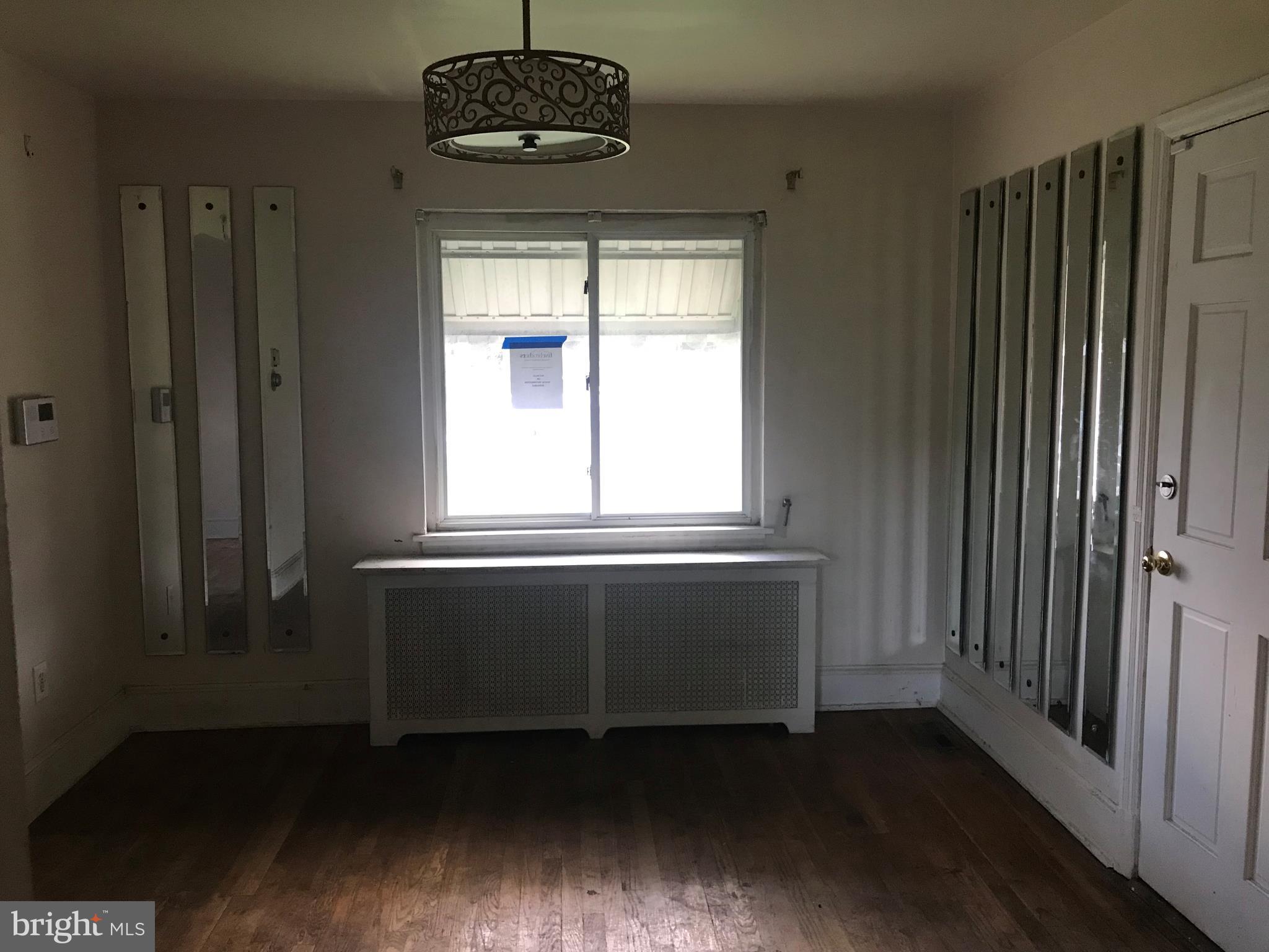 822 Chillum Road Hyattsville, MD 20783 - Photo 5 of 12 Dining Room