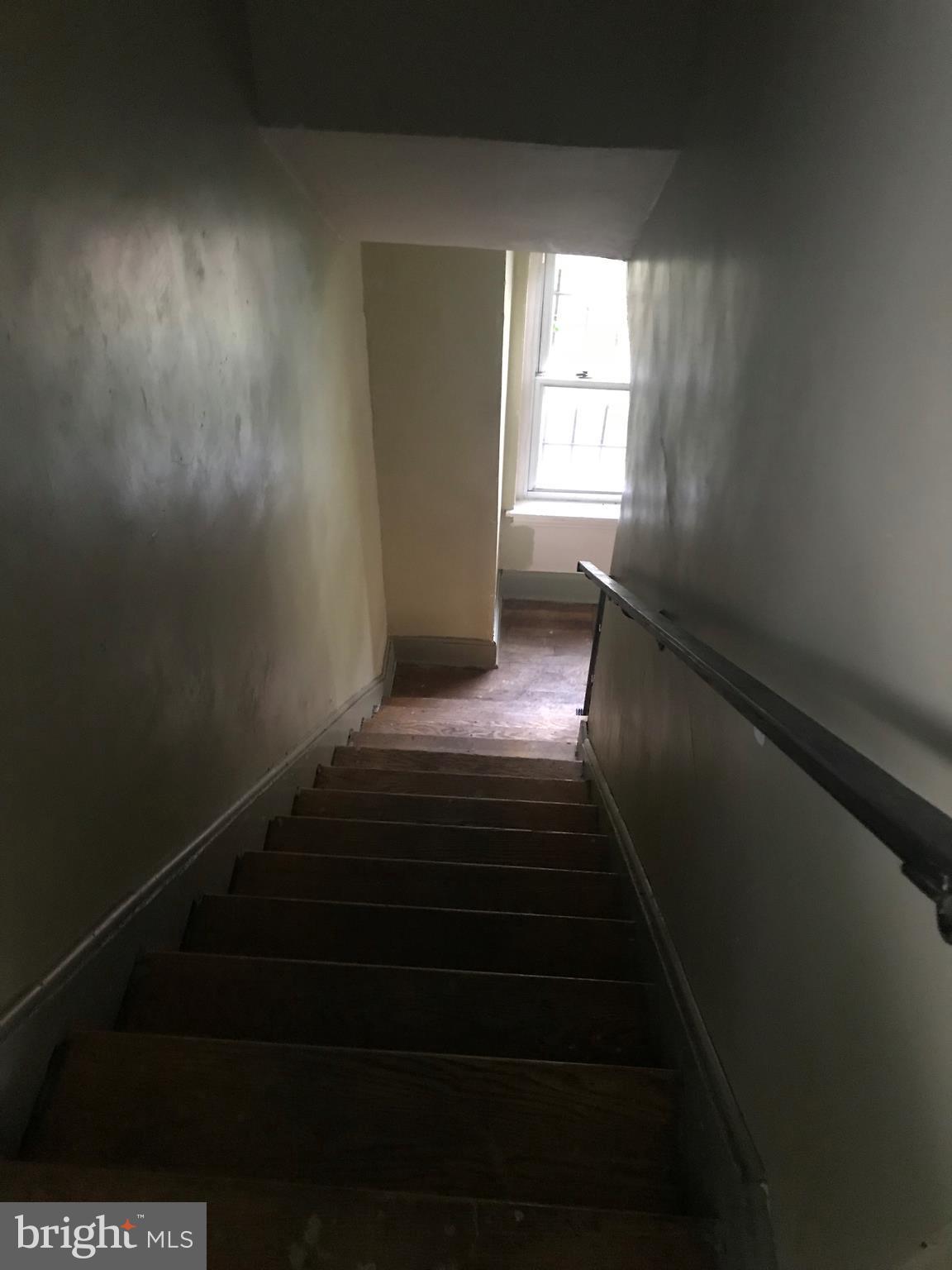 822 Chillum Road Hyattsville, MD 20783 - Photo 8 of 12 Interior (General)