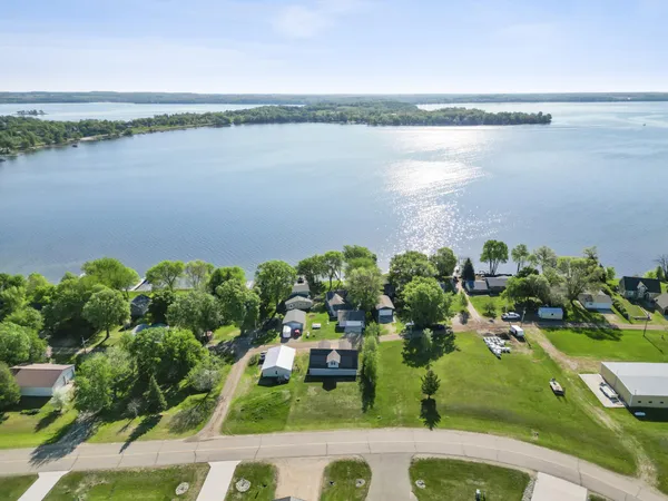$835,000 | 44042 Outlet Beach Road, Pelican Rapids, MN 56572