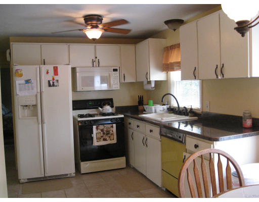 153 Spear Road Springfield, MA 01119 - Photo 4 of 24 Gallery Image 4