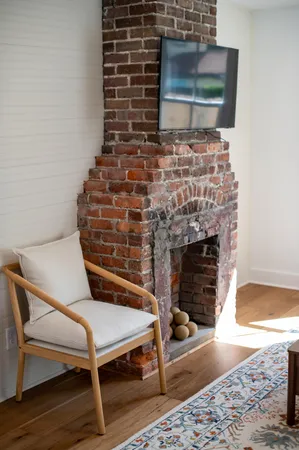 $4,500 | 81 Race Street, Charleston, SC 29403