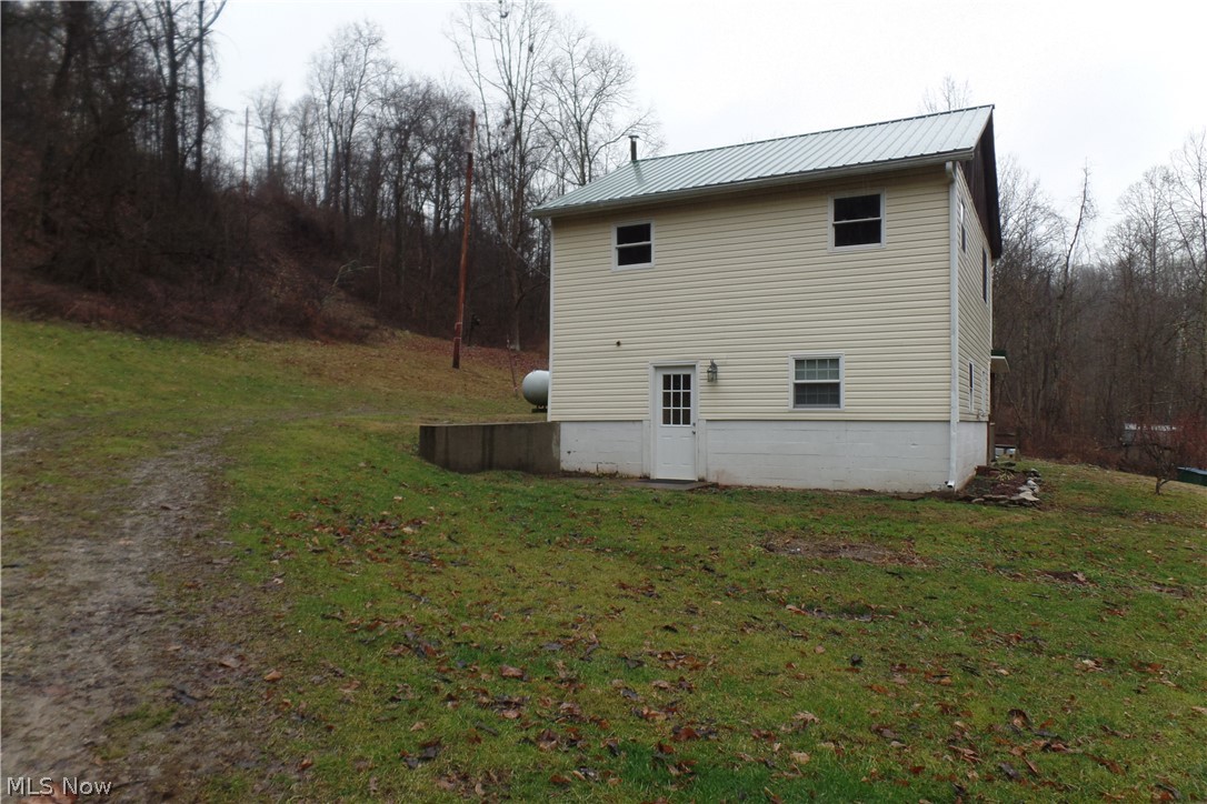 695 Shrivers Road Stockport, OH 43787 - Photo 15 of 21