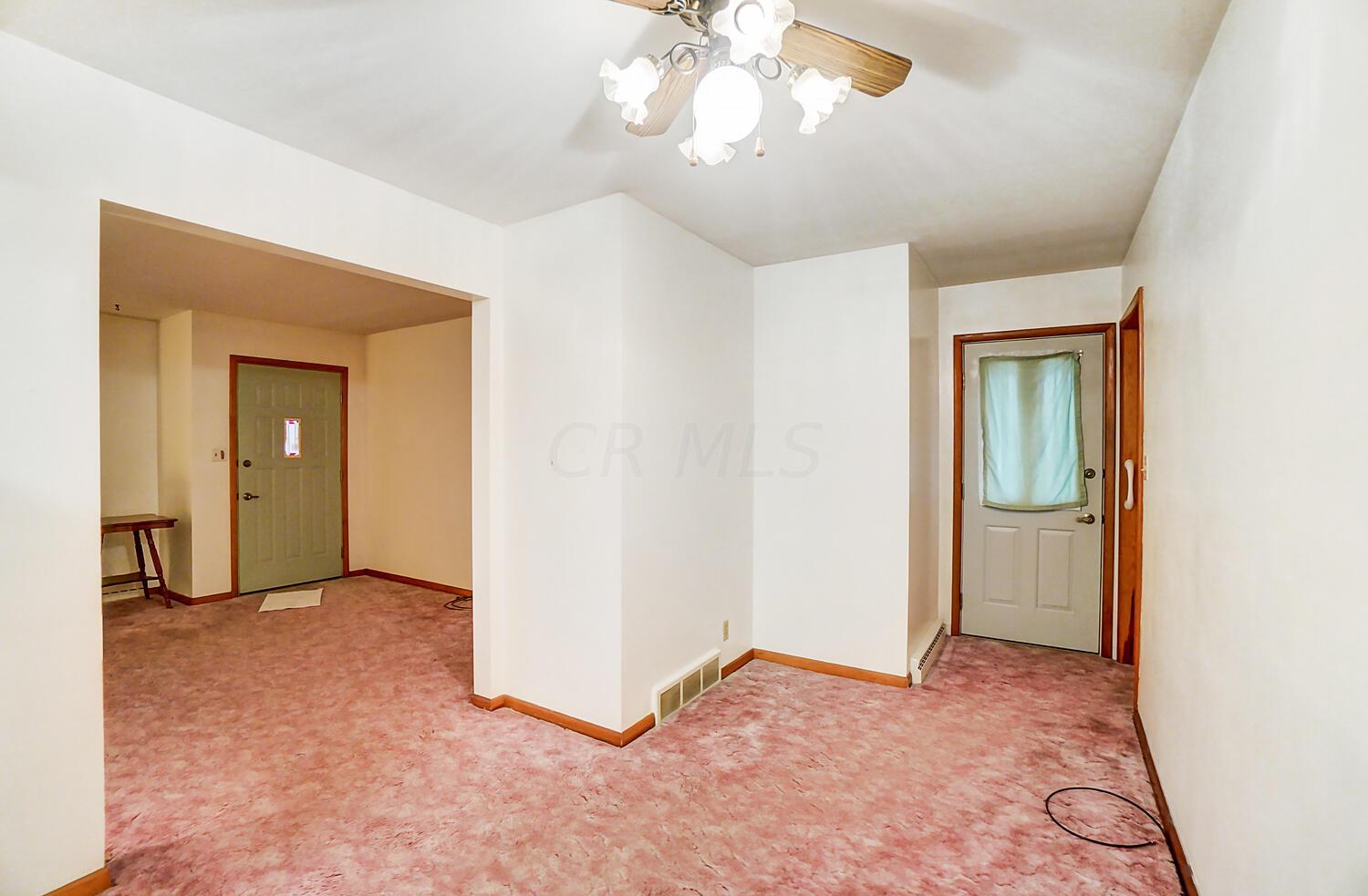 895 Chestershire Road Columbus, OH 43204 - Photo 9 of 34 50045175-017_web