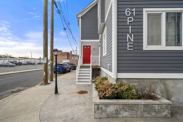 $439,900 | 61 Pine Street, Unit 7, Attleboro, MA 02703