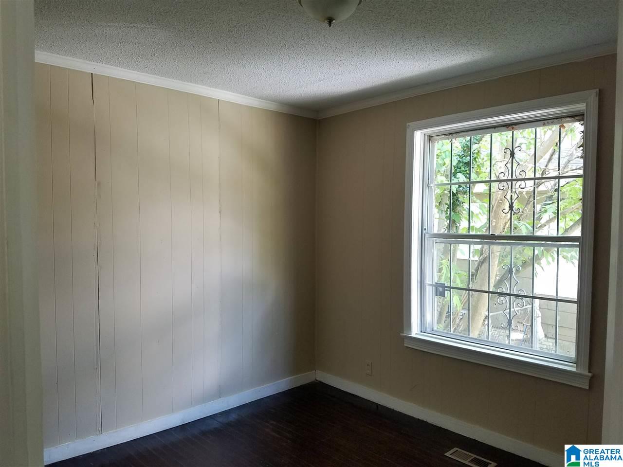 616 26th Street Southwest Birmingham, AL 35211 - Photo 9 of 17