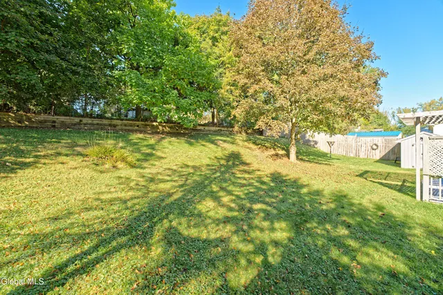 $275,000 | 18 Coronation Drive, Hudson, NY 12534