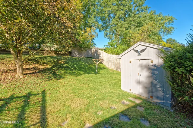 $275,000 | 18 Coronation Drive, Hudson, NY 12534