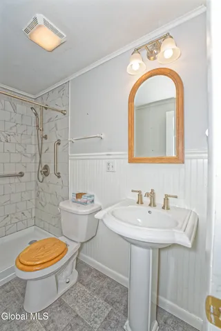 $275,000 | 18 Coronation Drive, Hudson, NY 12534