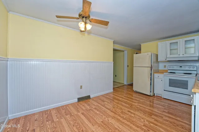 $275,000 | 18 Coronation Drive, Hudson, NY 12534