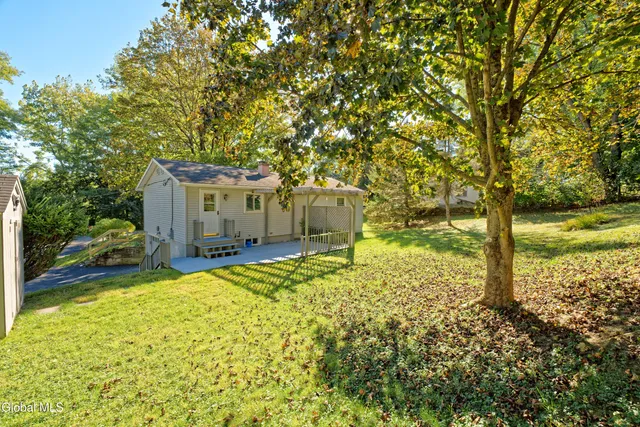 $275,000 | 18 Coronation Drive, Hudson, NY 12534