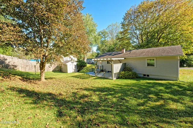 $275,000 | 18 Coronation Drive, Hudson, NY 12534