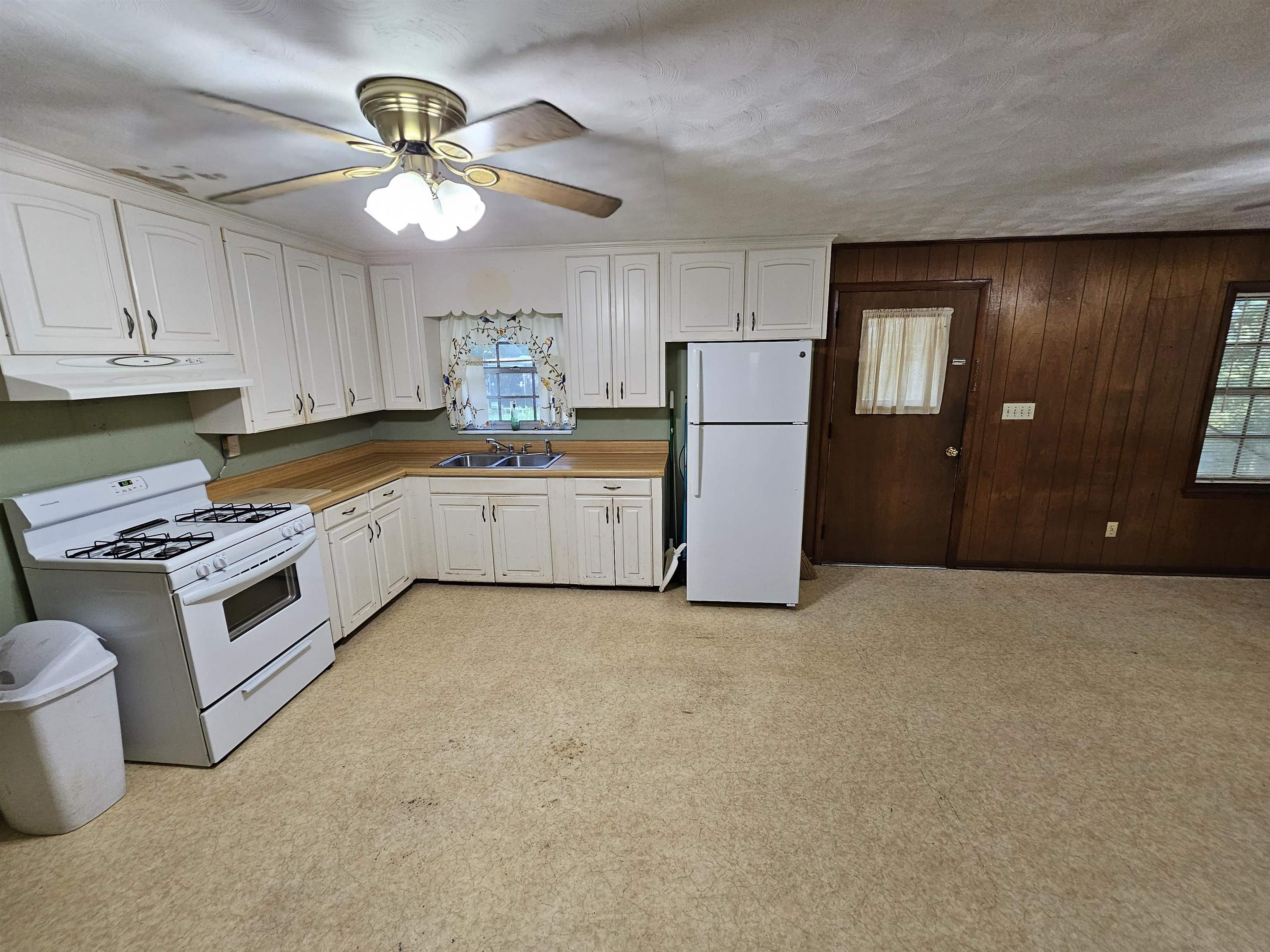 131 Iron Bridge Road Havana, FL 32333 - Photo 5 of 40 Gallery Image 5