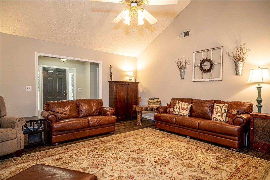422 Pear Tree Road Auburn, AL 36830 - Photo 7 of 41 Gallery Image 7