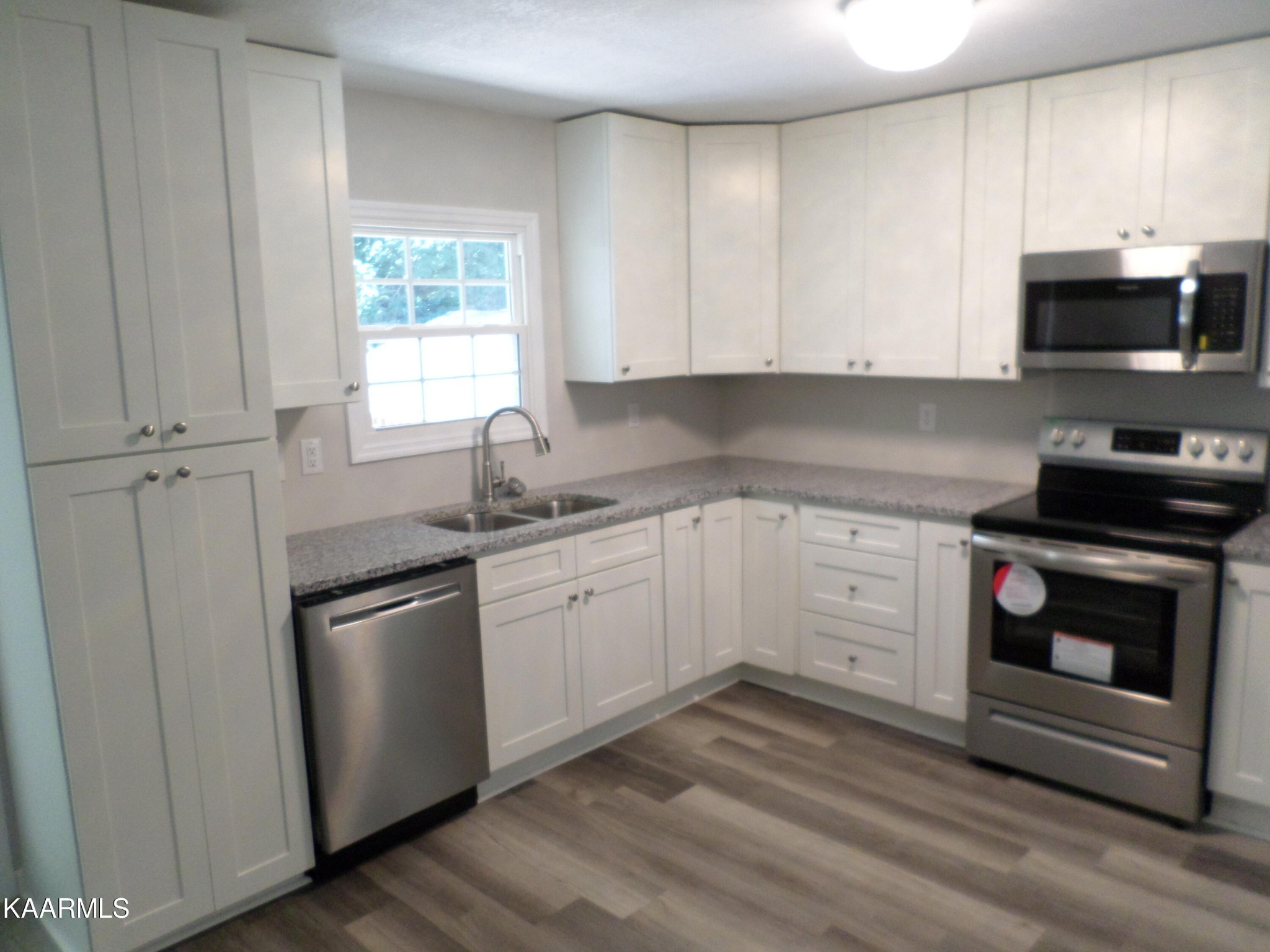 904 Gamble Drive Heiskell, TN 37754 - Photo 3 of 22 Gallery Image 3