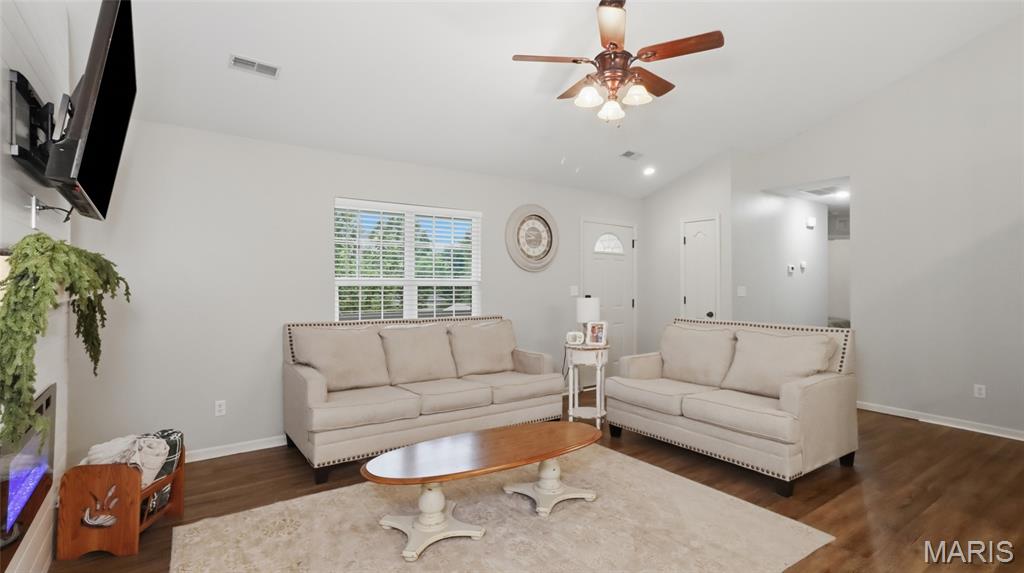 23785 Risen Road Waynesville, MO 65583 - Photo 6 of 31