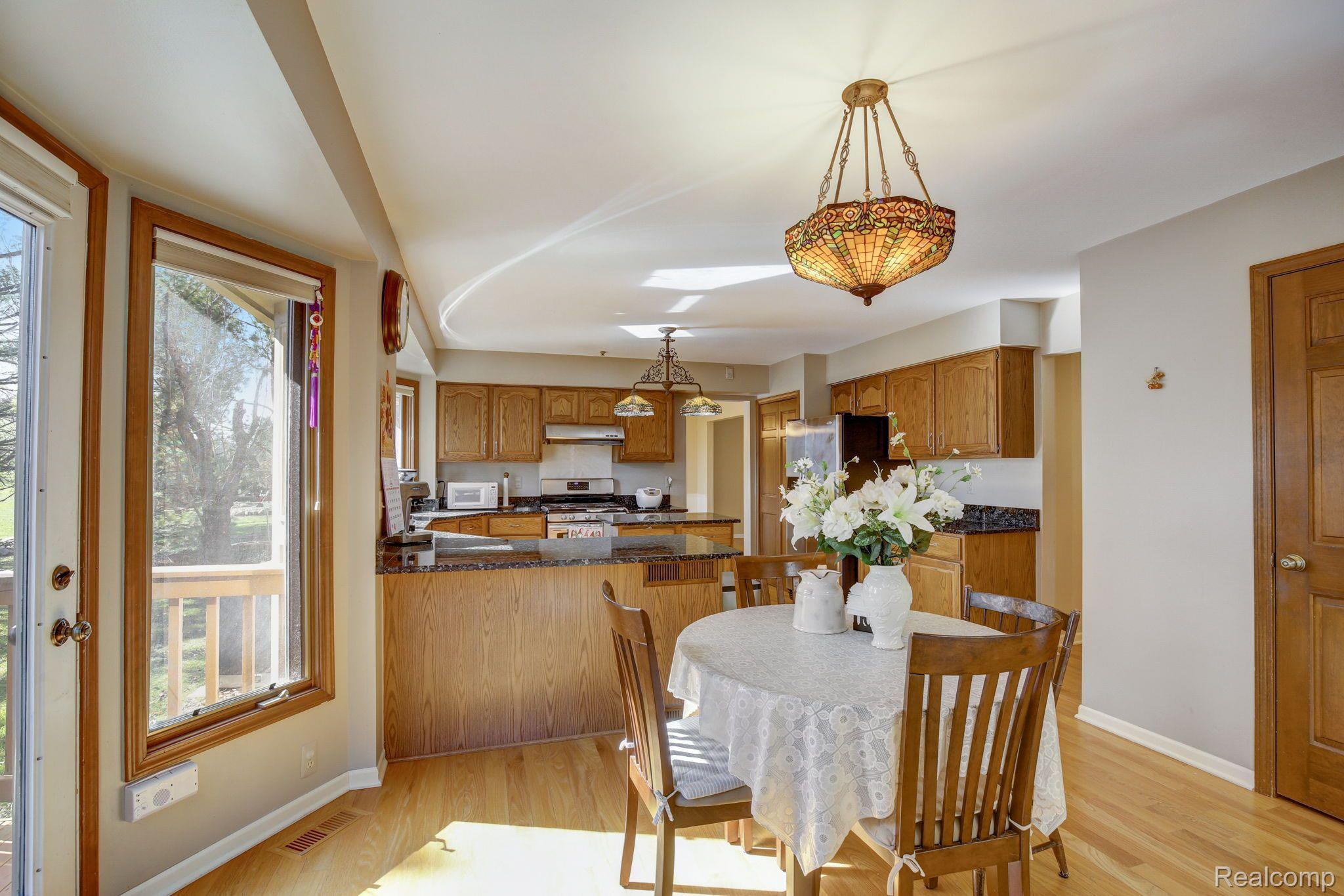 41773 Waterfall Road Northville, MI 48168 - Photo 19 of 55