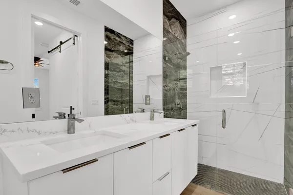 $4,000 | 6810 Church Street, Jupiter, FL 33458