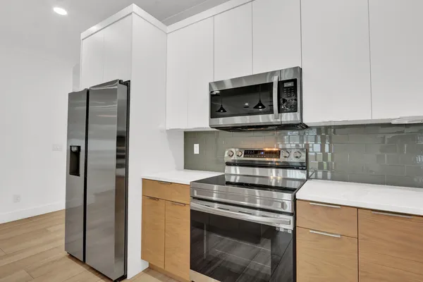 $4,000 | 6810 Church Street, Jupiter, FL 33458