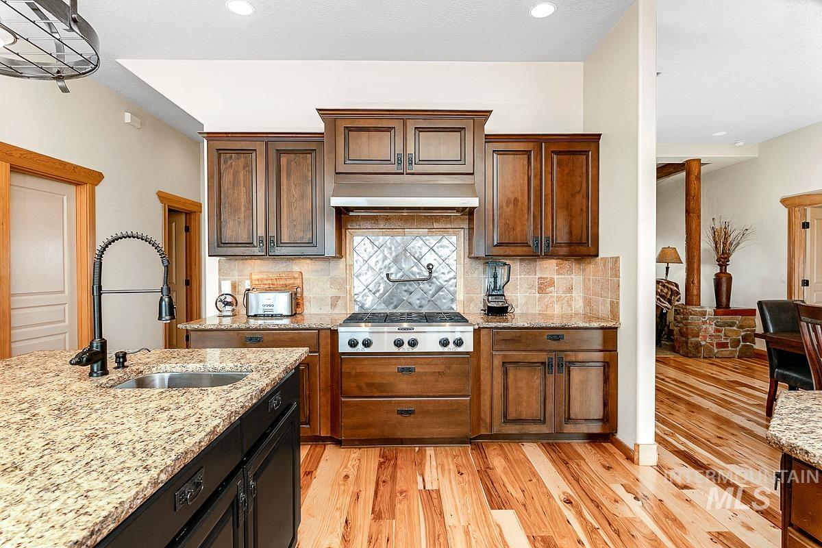 24746 Star Crest Court Middleton, ID 83644 - Photo 13 of 49