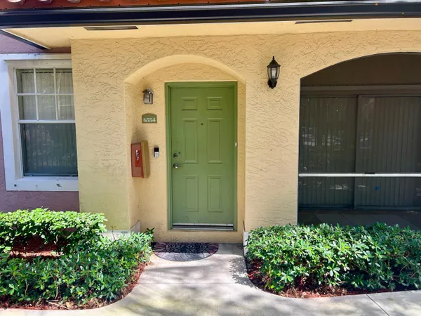 $264,900 | 6554 West Sample Road, Unit 6554, Coral Springs, FL 33067