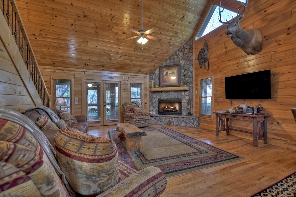 186 Lakeview Drive Blue Ridge, GA 30513 - Photo 17 of 44