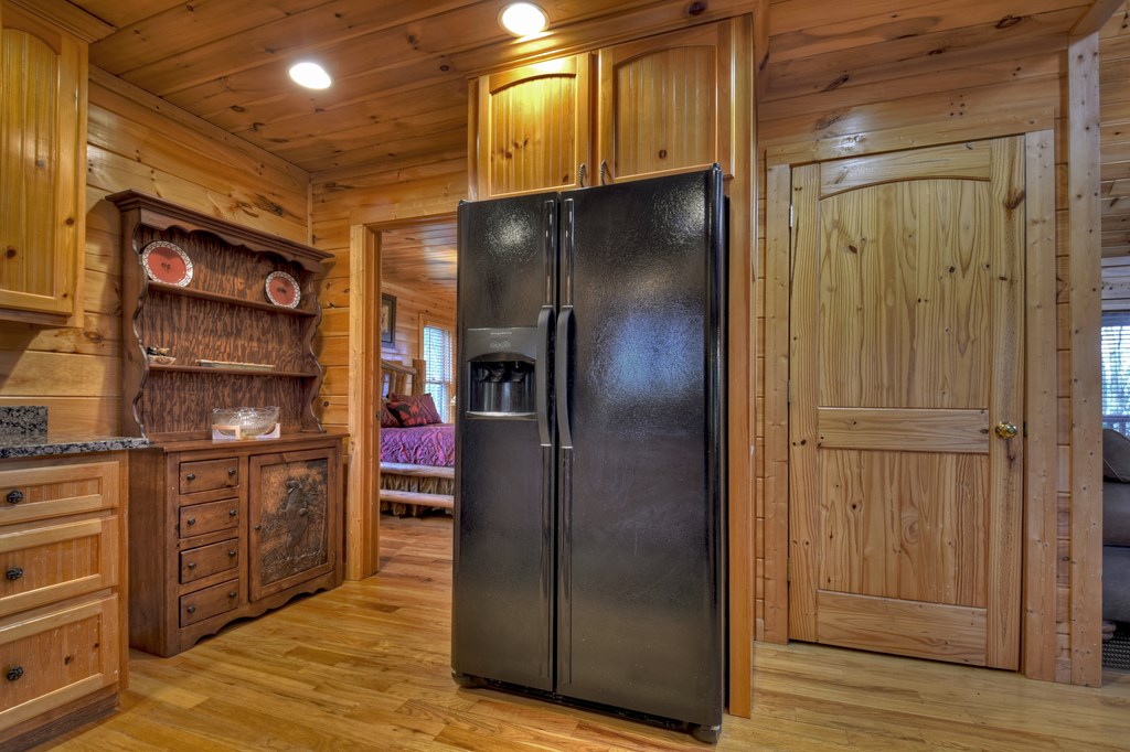 186 Lakeview Drive Blue Ridge, GA 30513 - Photo 20 of 44