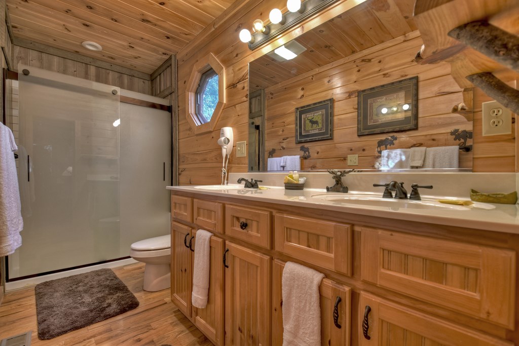 186 Lakeview Drive Blue Ridge, GA 30513 - Photo 22 of 44