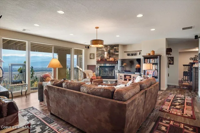 $3,500,000 | 3251 Elmira Road, Sandpoint, ID 83864