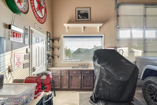 $3,350,000 | 3251 Elmira Road, Sandpoint, ID 83864