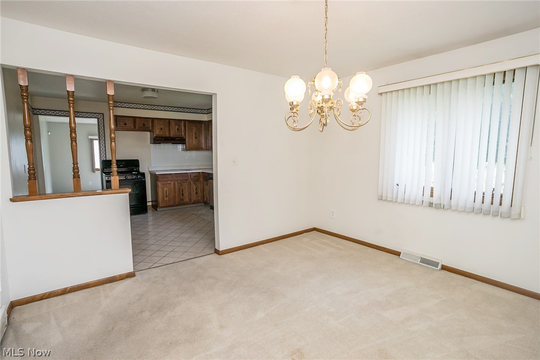 27616 Highland Road Cleveland, OH 44143 - Photo 14 of 25