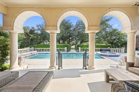 a view of entrance gate of a house