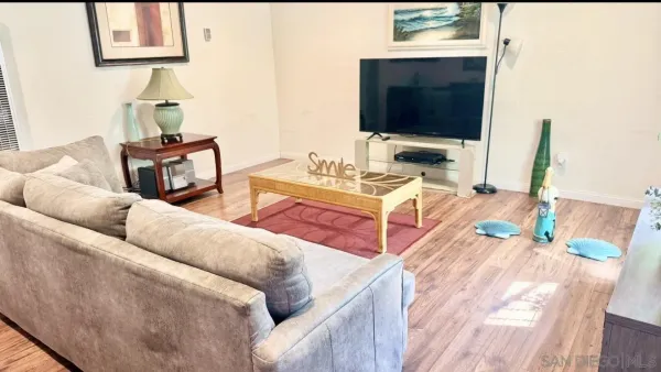 $419,500 | 9938 Buena Vista Drive, Unit 3, Spring Valley, CA 91977