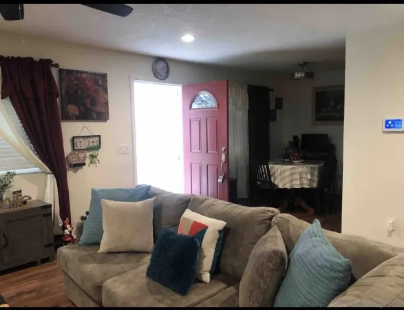 $419,500 | 9938 Buena Vista Drive, Unit 3, Spring Valley, CA 91977