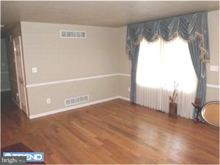 5671 Old Durham Road Pipersville, PA 18947 - Photo 4 of 5 Living Room