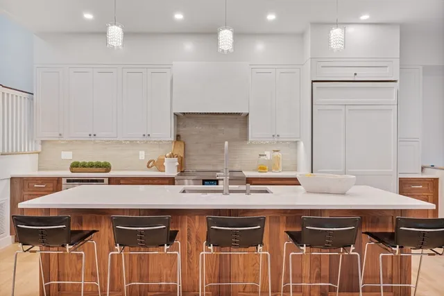 $2,780,000 | 65 Francis Street, Unit A, Brookline, MA 02446