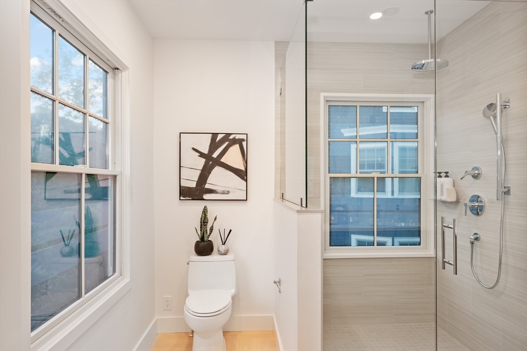 65 Francis Street, Unit A Brookline, MA 02446 - Photo 18 of 35