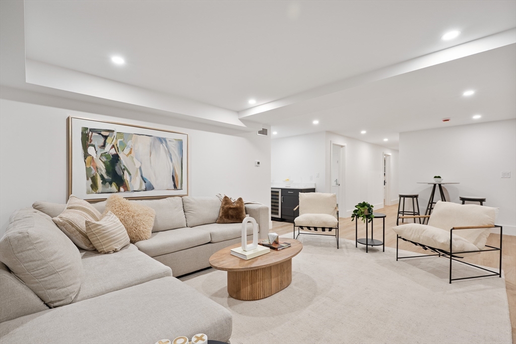 65 Francis Street, Unit A Brookline, MA 02446 - Photo 20 of 35