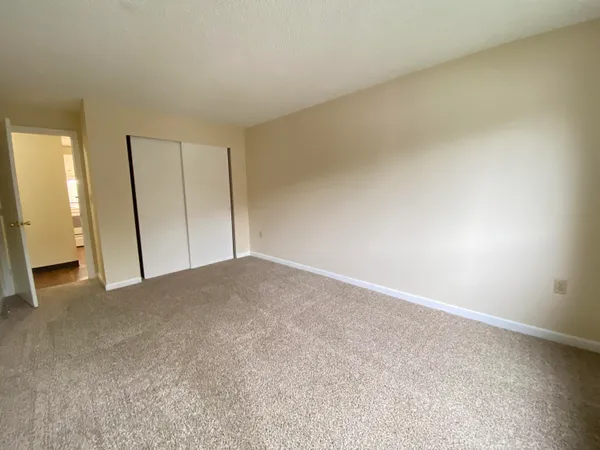 $2,197 | 29 Capron Road, Unit 39, Milford, NH 03055