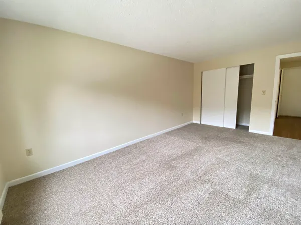 $2,197 | 29 Capron Road, Unit 39, Milford, NH 03055