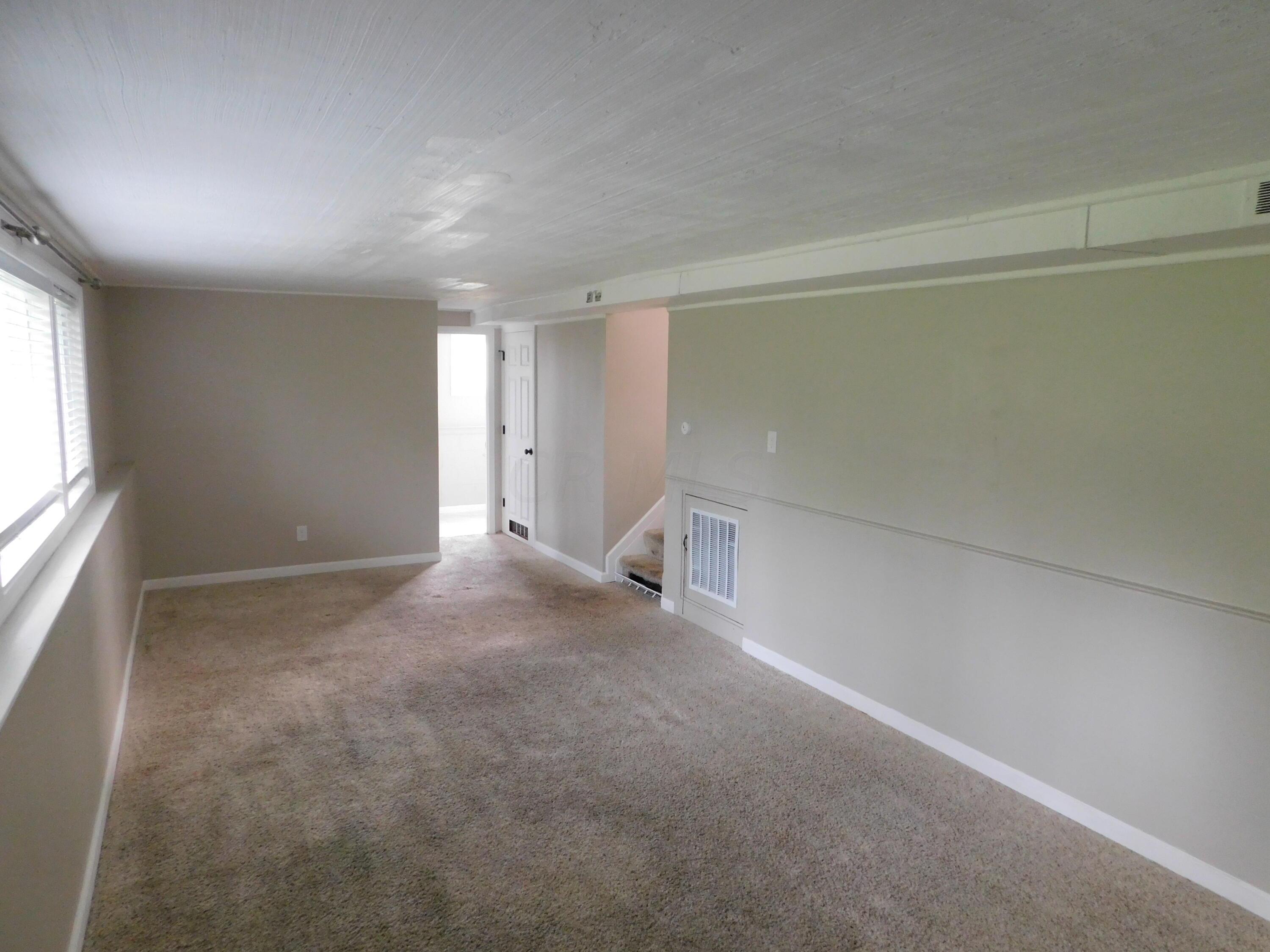 1071 Country Club Road Columbus, OH 43227 - Photo 25 of 31 DSCN0338