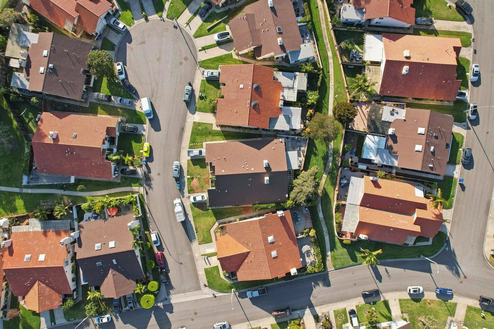 816 Caminito Azul Carlsbad, CA 92011 - Photo 39 of 41 an aerial view of residential houses with outdoor space and parking
